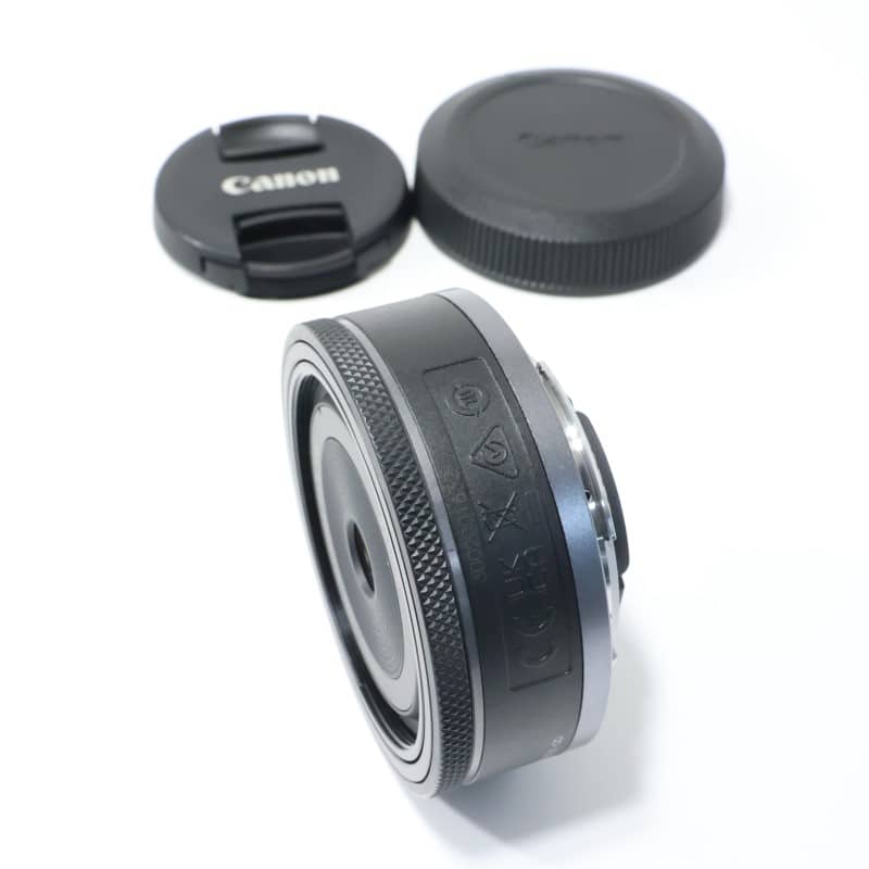 RF28mm F2.8 STM