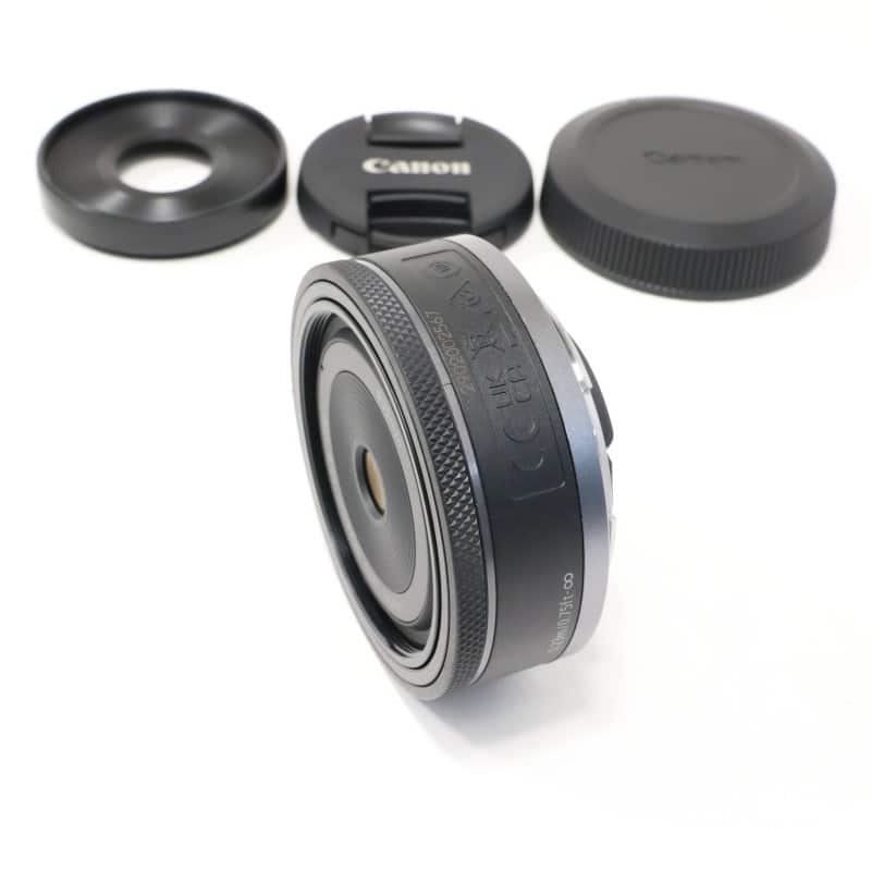 RF28mm F2.8 STM