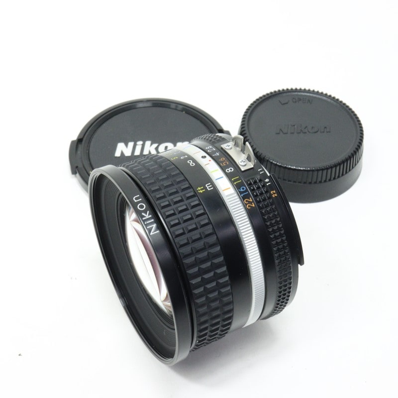 AI Nikkor 20mm f/2.8S