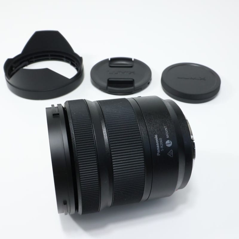 LUMIX S 20-60mm F3.5-5.6 S-R2060