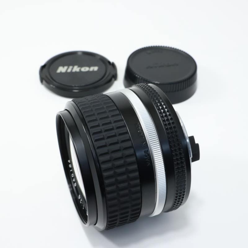 AI Nikkor 24mm f/2.8S