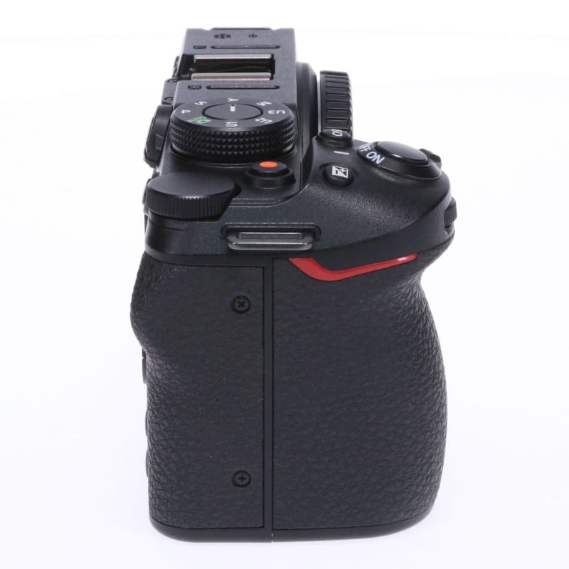 Nikon Z30 ボディ AB+ランク 中古｜フジヤカメラ