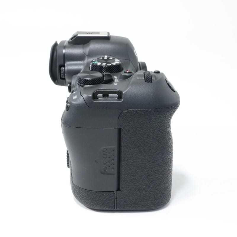 EOS R6 Mark II ボディー