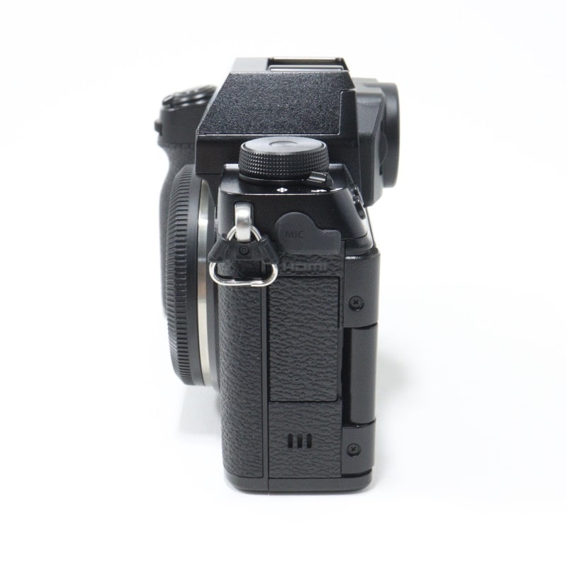 FUJIFILM X-S10