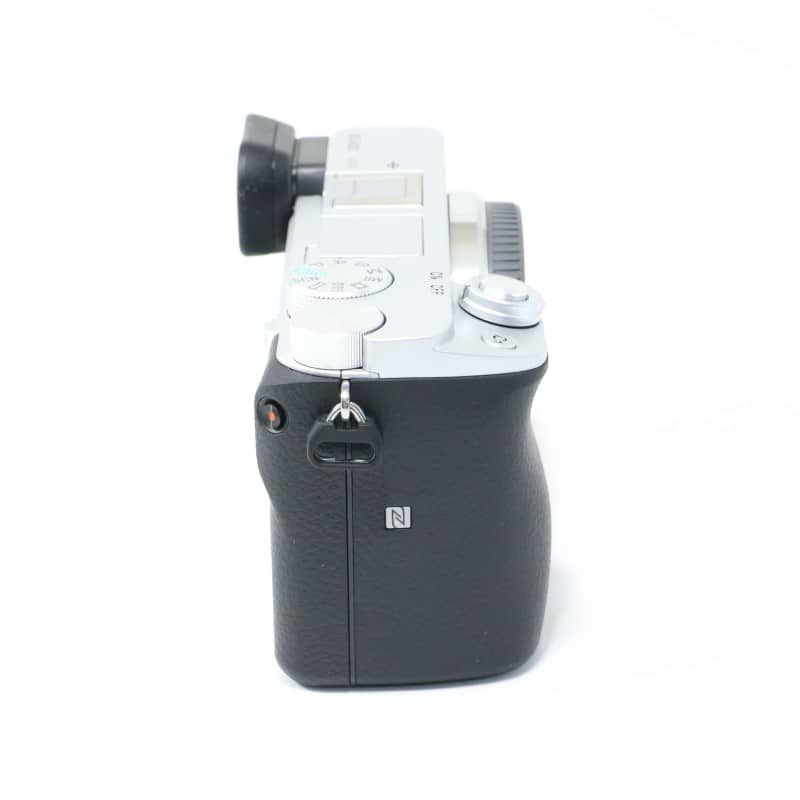 α6400 ボディ シルバー ILCE-6400S