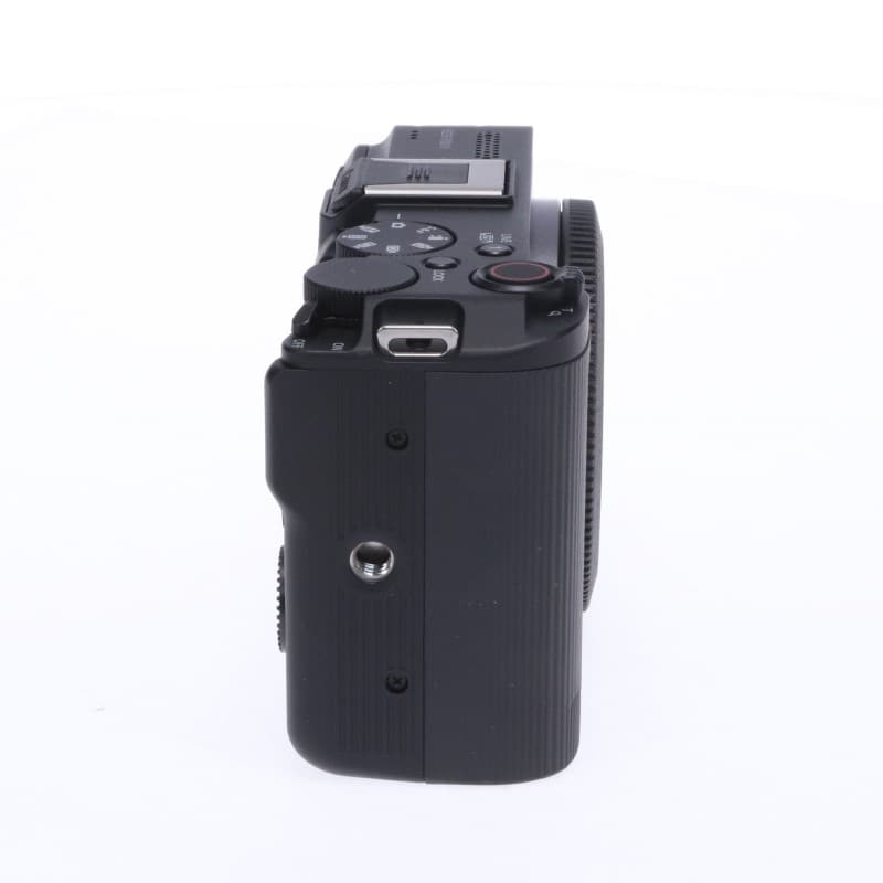 EOS R50 V