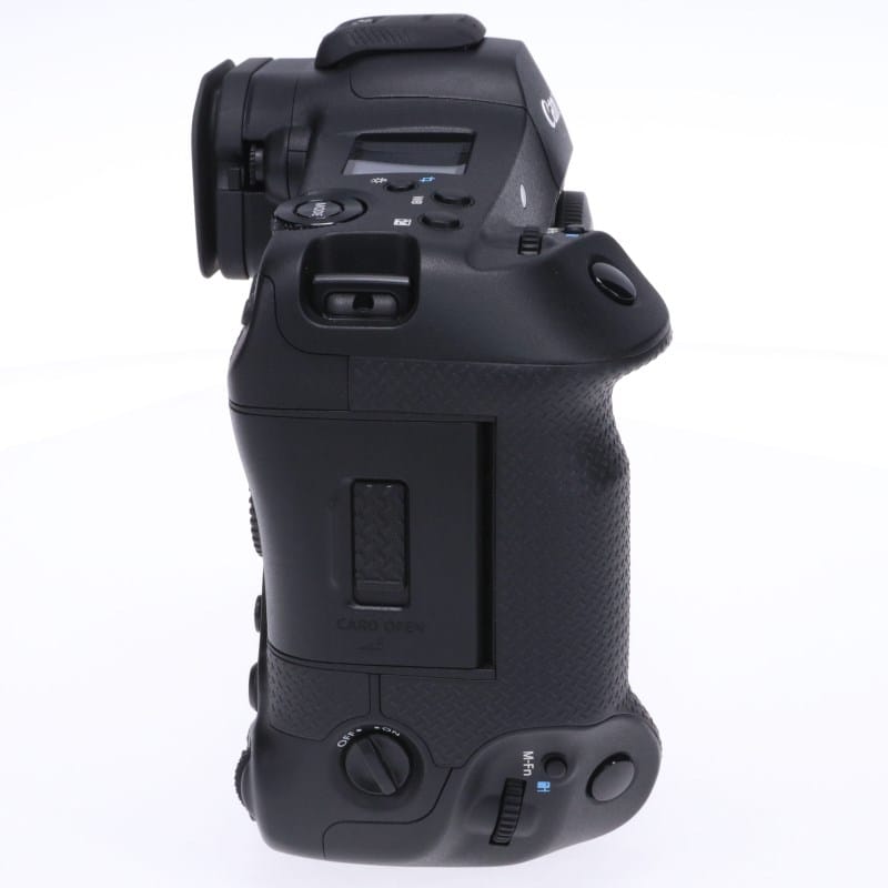 EOS R1 ボディー
