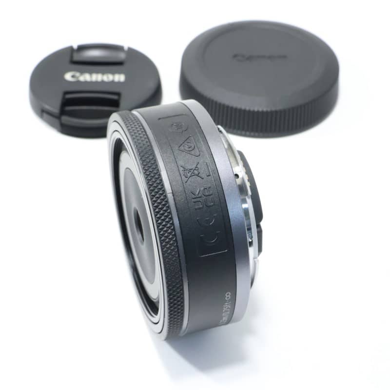 RF28mm F2.8 STM