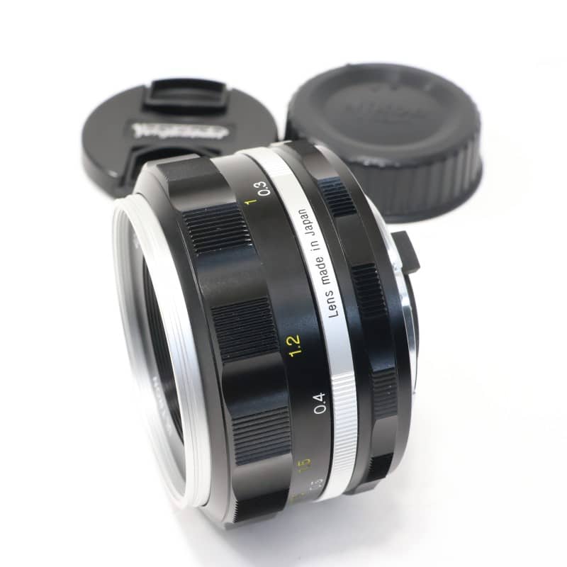 ULTRON 40mm F2 Aspherical SLIIS (Ai-s) シルバーリム