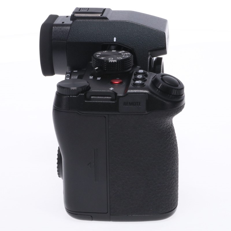LUMIX DC-S5M2