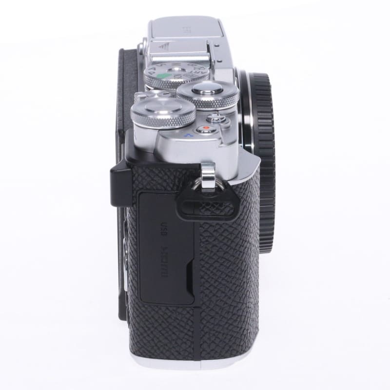 OLYMPUS PEN E-P7 ボディー シルバー