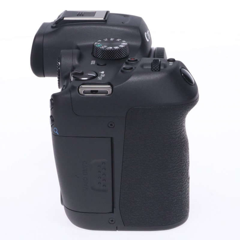 EOS R7