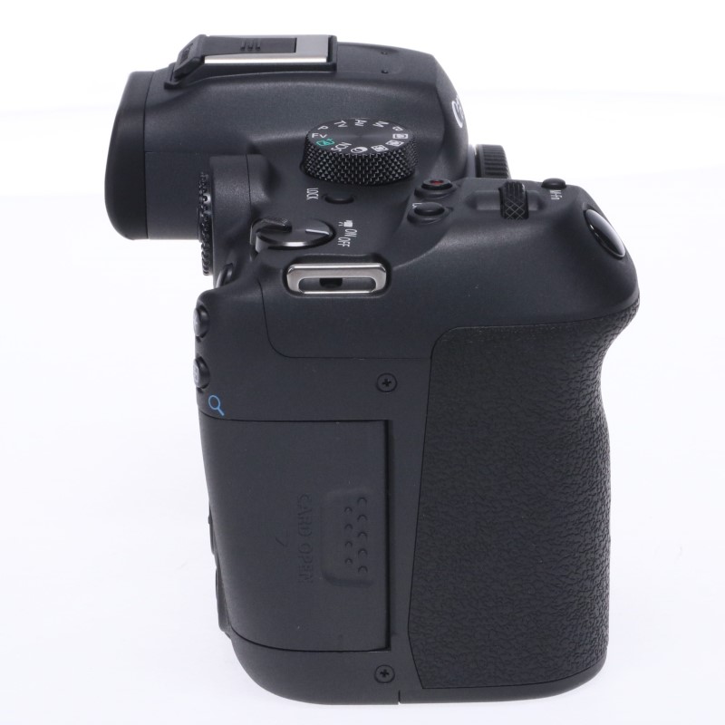 EOS R7