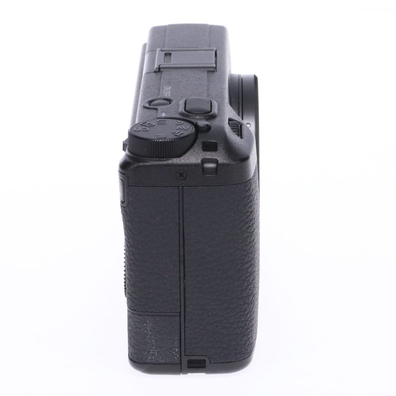 RICOH GR III