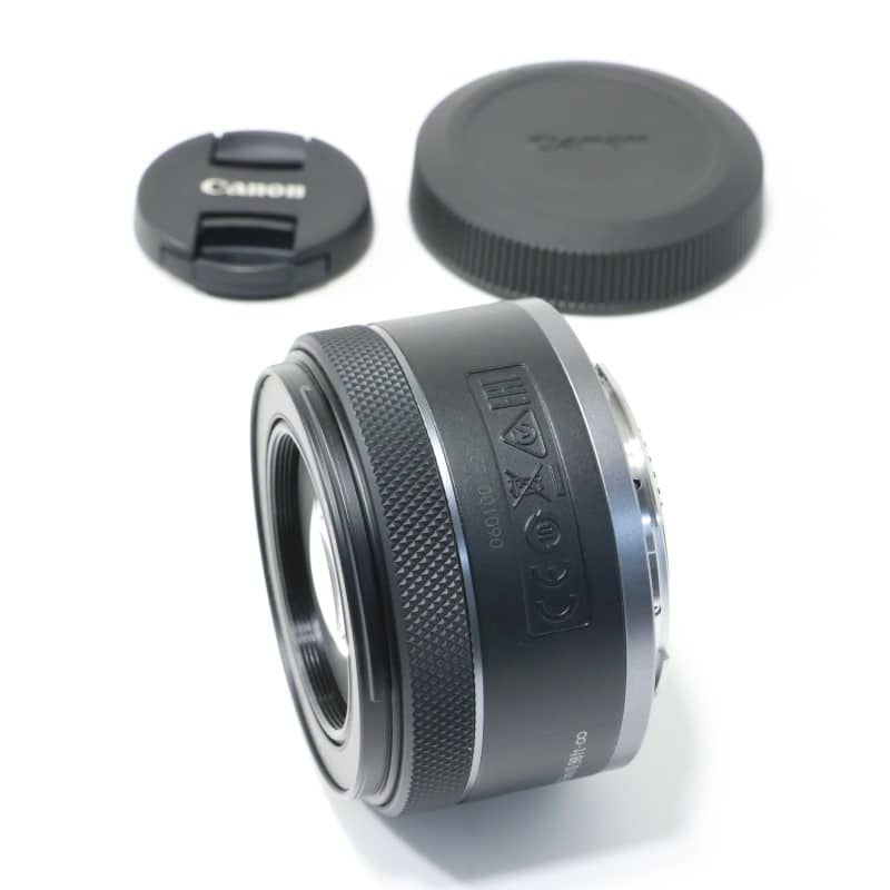 RF50mm F1.8 STM