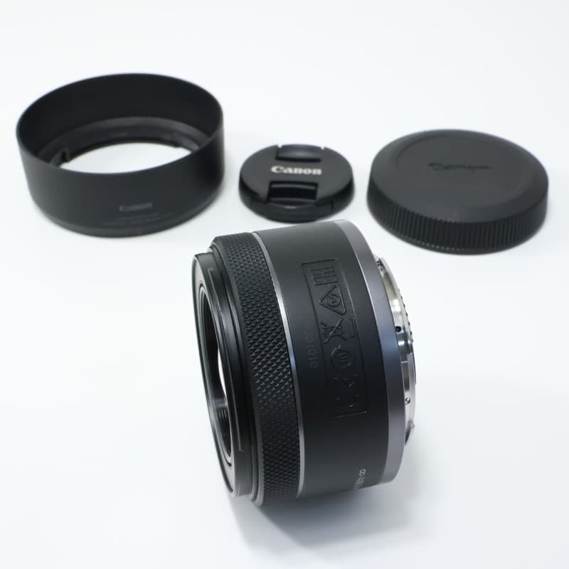 RF50mm F1.8 STM