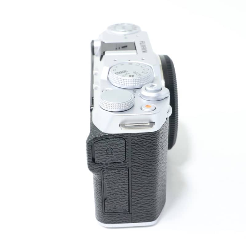 富士フイルム FUJIFILM X-M5 ボディ　シルバー Amazon | 富士フイルム(FUJIFILM) ミラーレス一眼カメラ X-M5ボディ