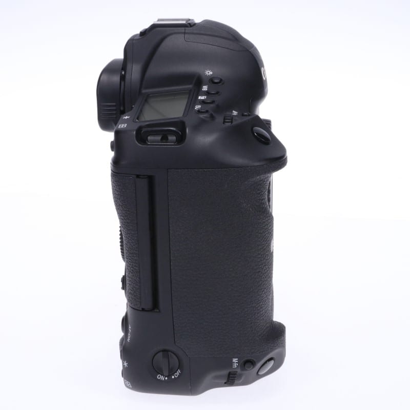 EOS-1D X Mark III ボディー