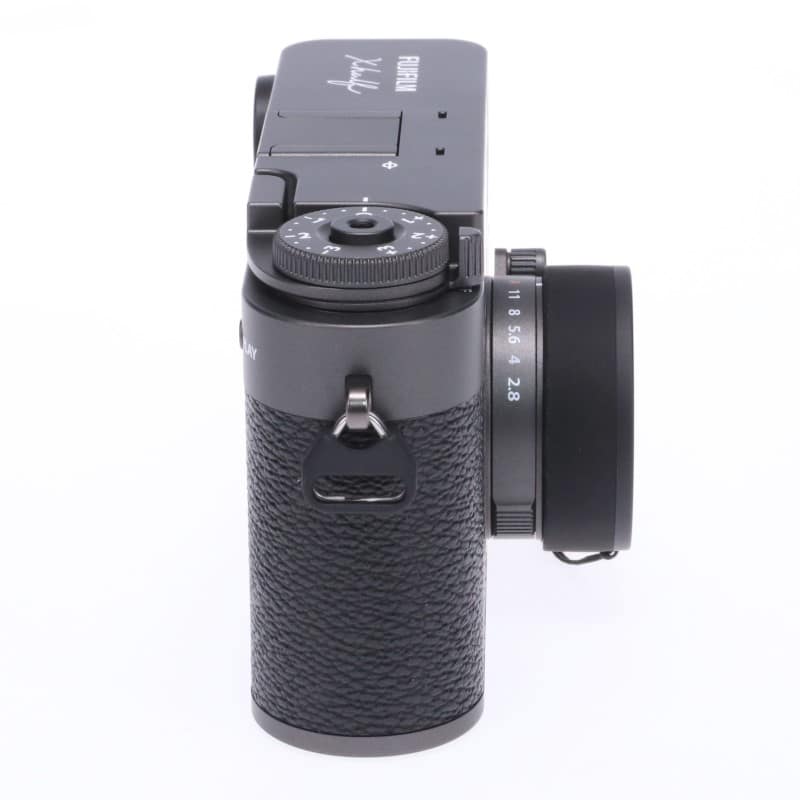 X half (FUJIFILM X-HF1) チャコールシルバー