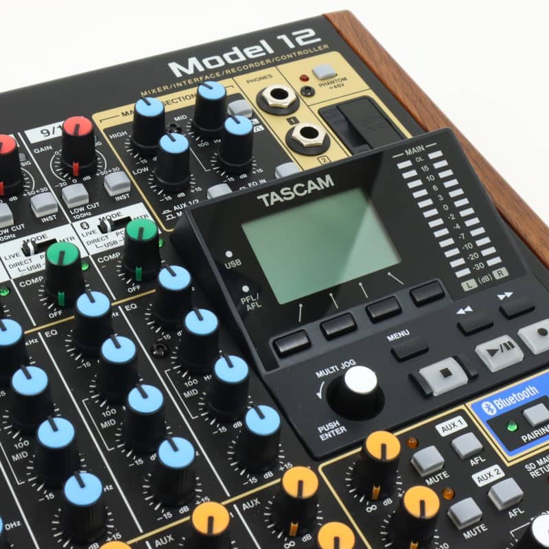 Model 12 [12トラックレコーディングミキサー]