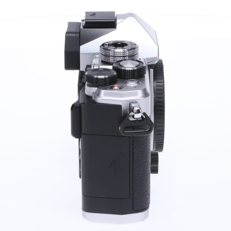 OM SYSTEM OM-3 ボディー シルバー