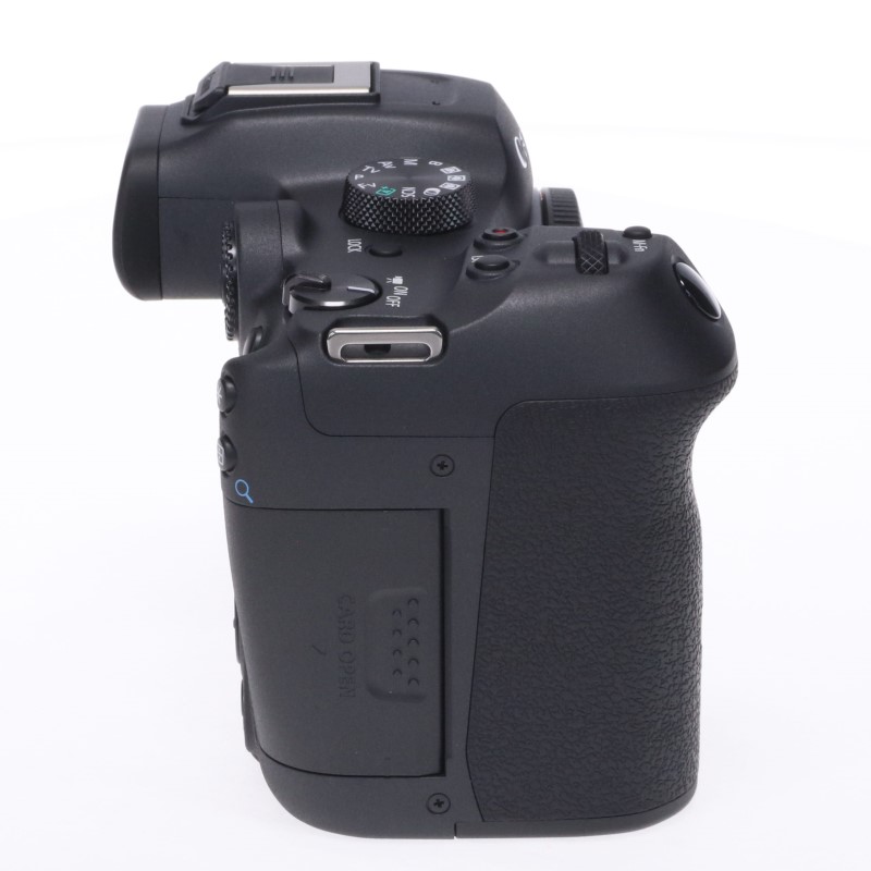EOS R7
