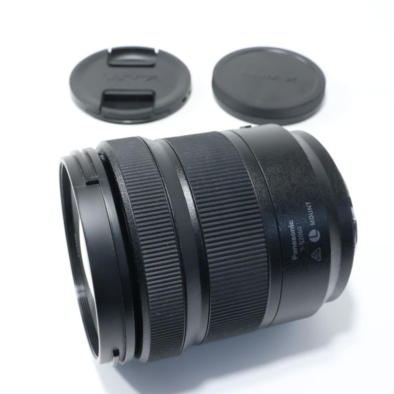LUMIX S 20-60mm F3.5-5.6 S-R2060