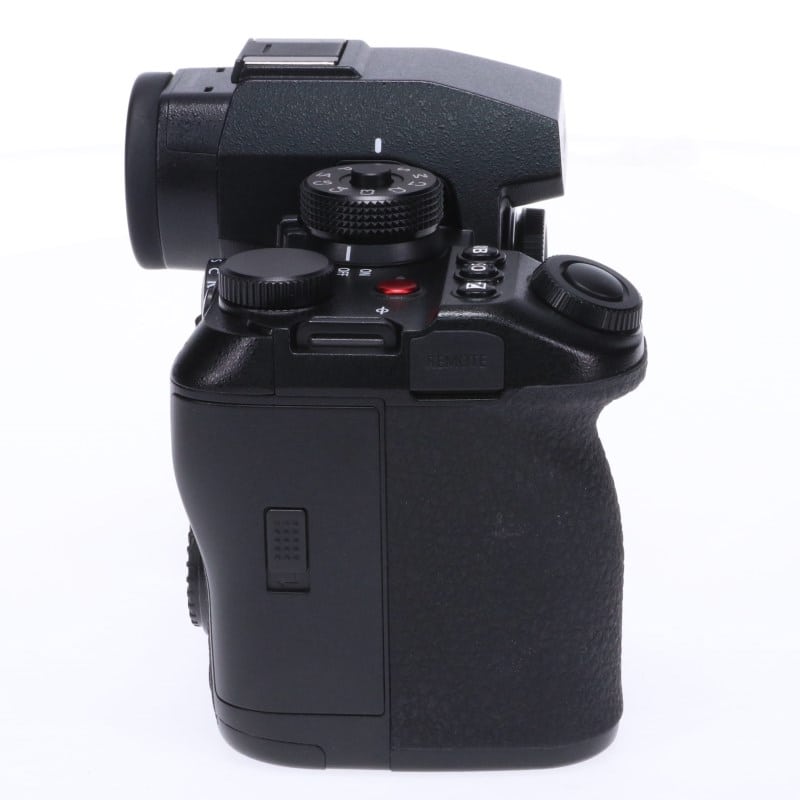 LUMIX S1RII ボディ DC-S1RM2