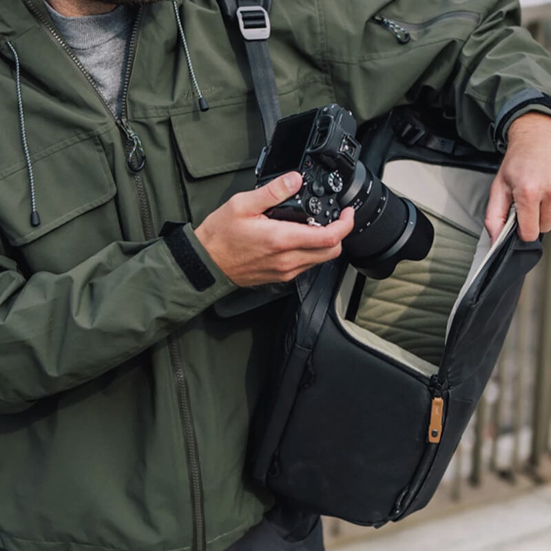 PGYTECH OneGo 2 BackPack (ワンゴー2 バックパック)(マットブラック)20L