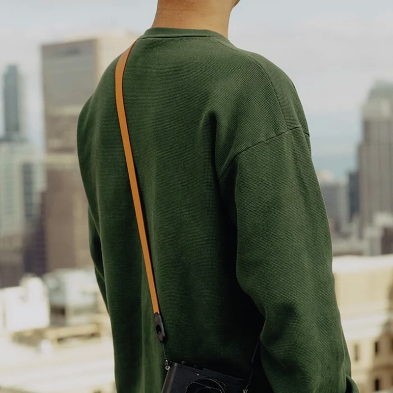 フォーム レザー カメラストラップ ロング アンバー LRS-L-AM-1