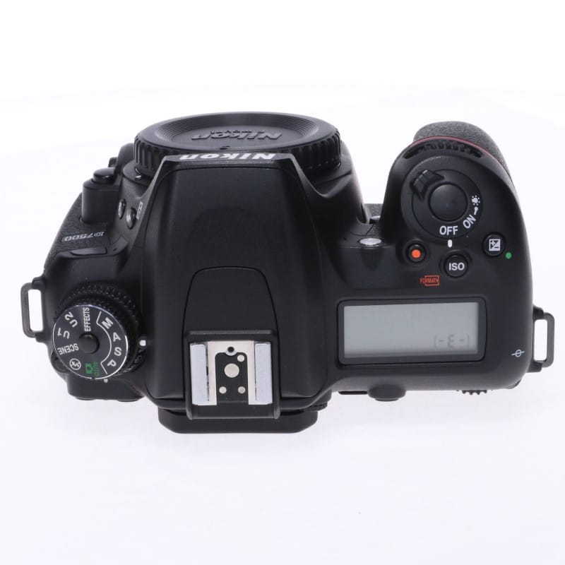 D7500 ボディ