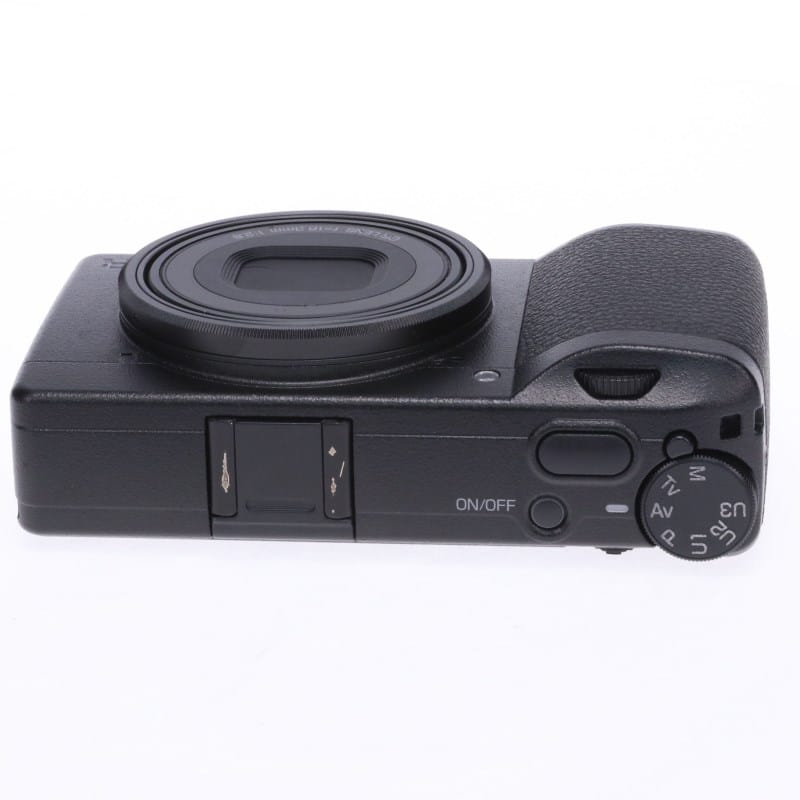 RICOH GR III
