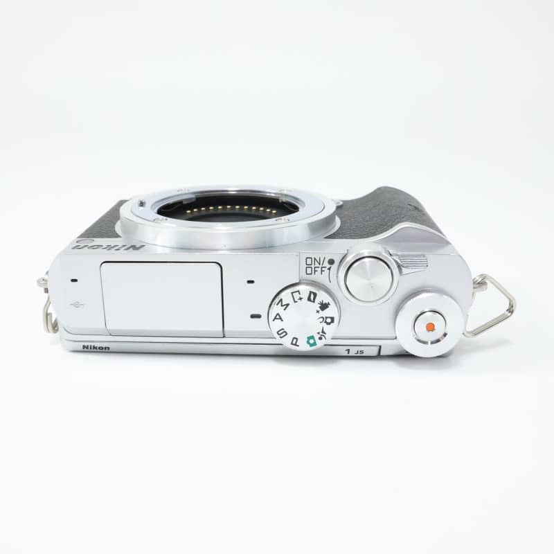 Nikon 1 J5 ボディ シルバー