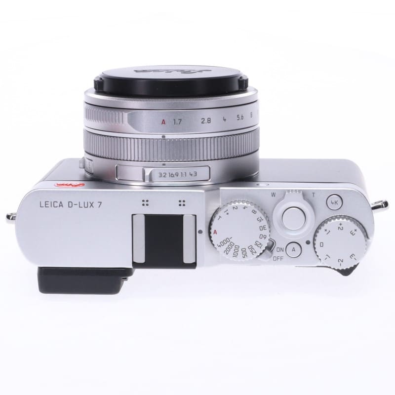 D-LUX7