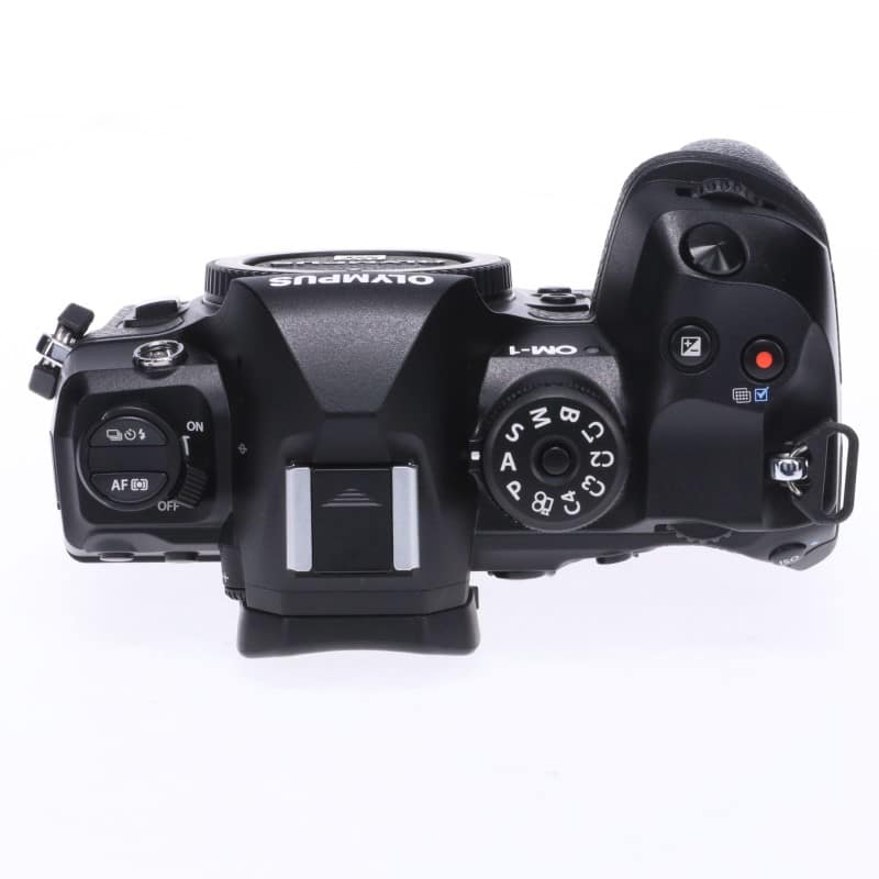 OLYMPUS OM-2 ボディ2台と50mm F1.4 レンズ2本のセット Yahoo!オークション -「オリンパスom-2」の落札相場・落札価格