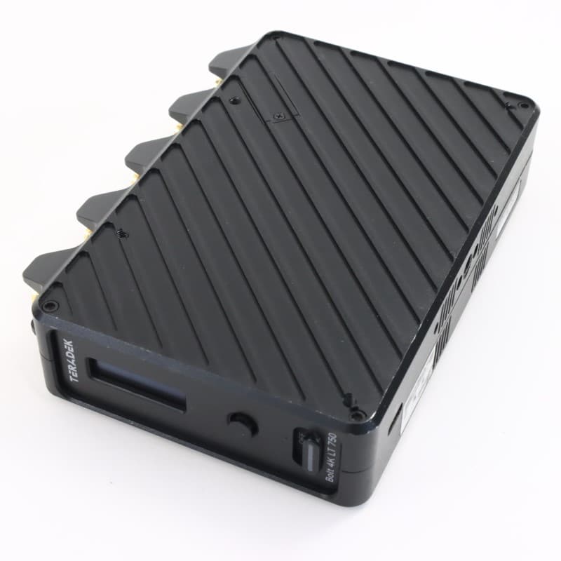 10-2200 [BOLT 4K LT 750 送受信機セット]