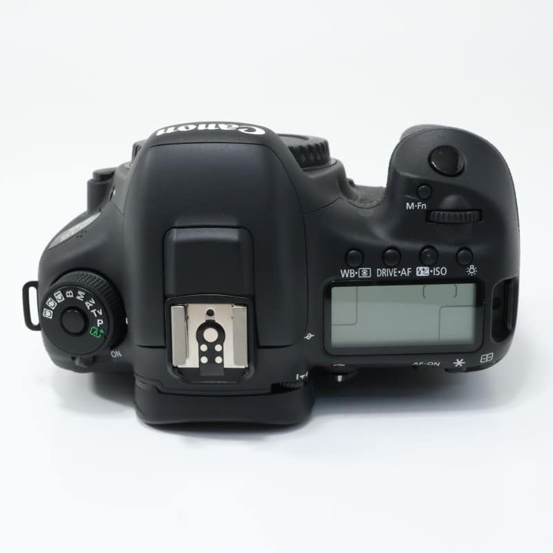 EOS 7D Mark II ボディー