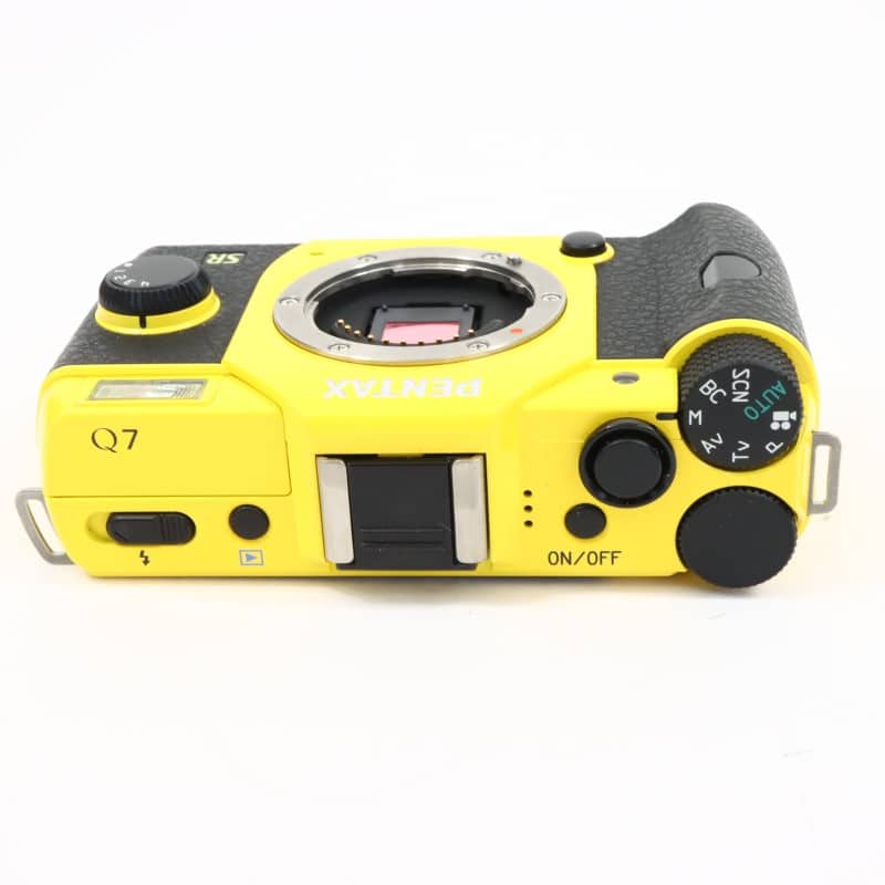 PENTAX Q7 ボディ イエロー