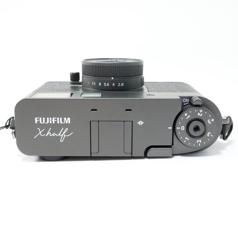 X half (FUJIFILM X-HF1) チャコールシルバー
