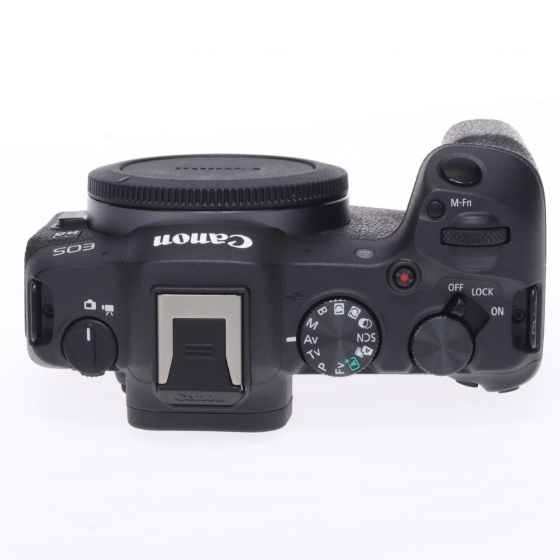 EOS R8