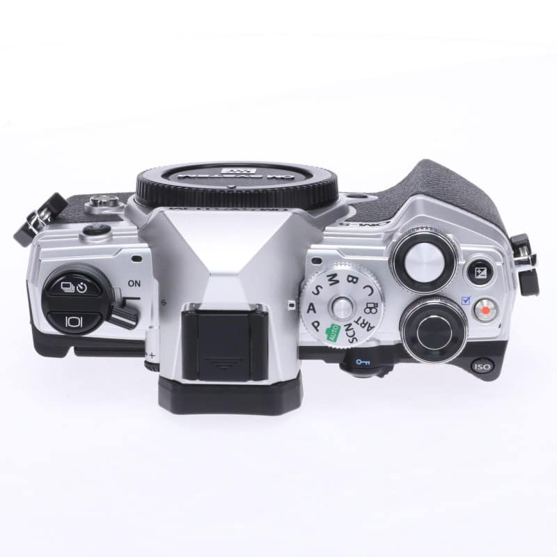 OM SYSTEM OM-5 ボディー シルバー