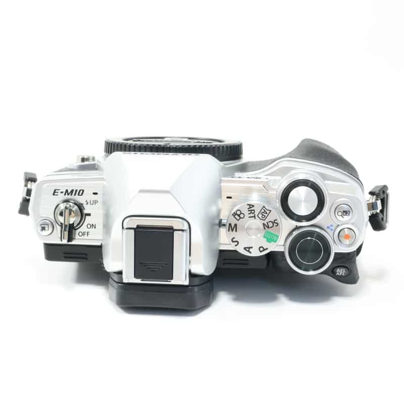 OLYMPUS OM-D E-M10 markiii 動作未確認　ジャンク品 Yahoo!オークション -「olympus om-d e-m10 mark ii」の落札相場