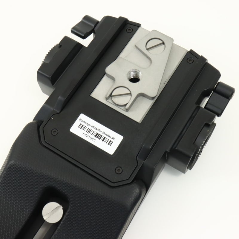 CINEURSASHMKM [Blackmagic URSA Mini Shoulder Kit]