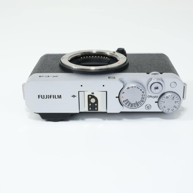 FUJIFILM X-E4 ボディ シルバー