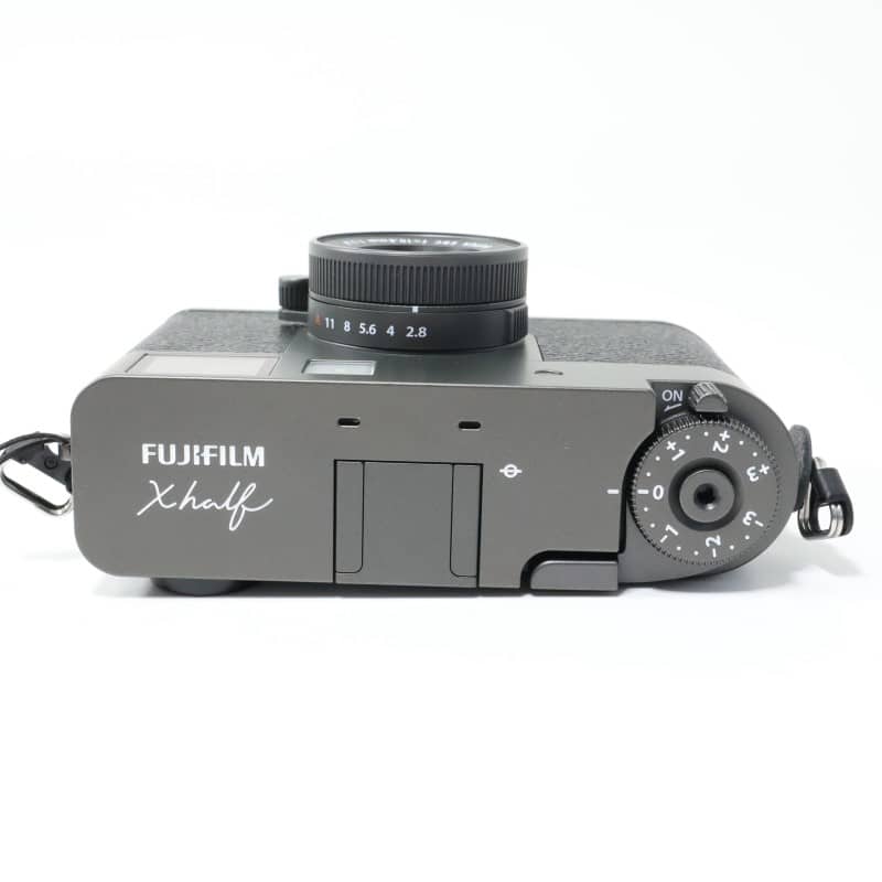 X half (FUJIFILM X-HF1) チャコールシルバー