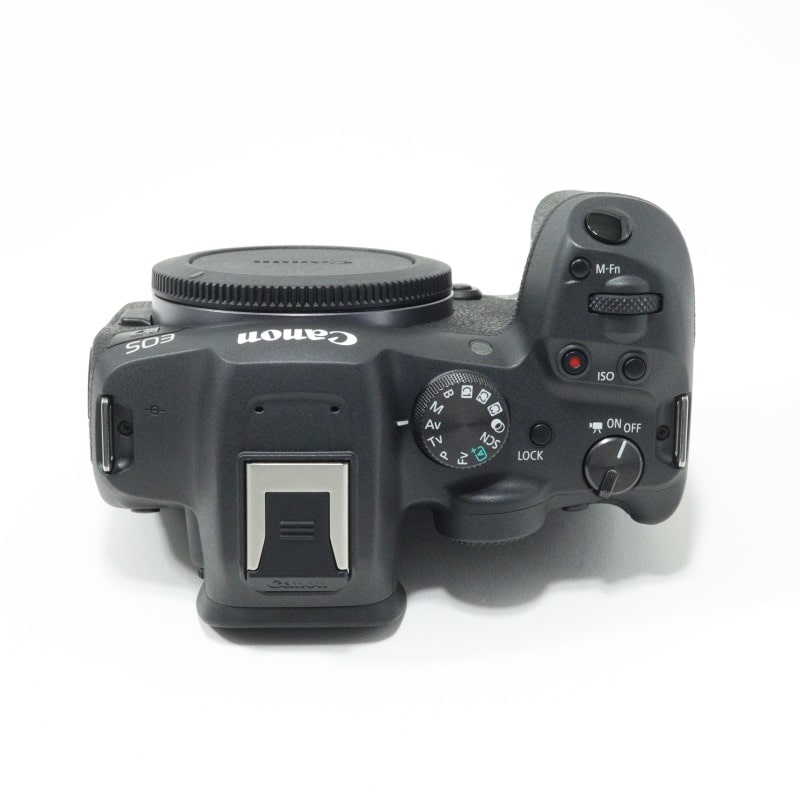 EOS R7