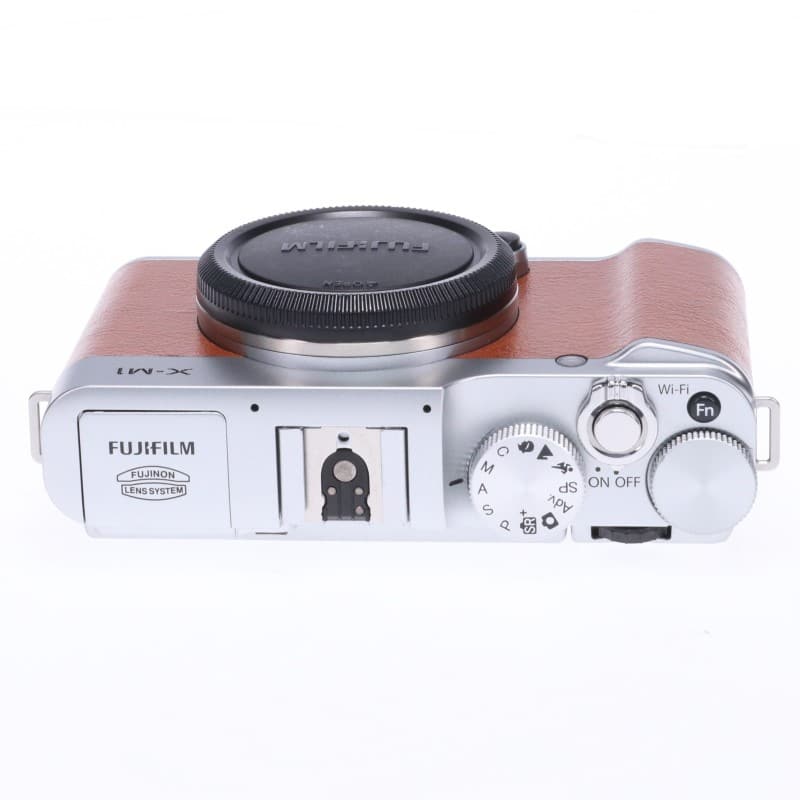 FUJIFILM X-M1 ボディ ブラウン