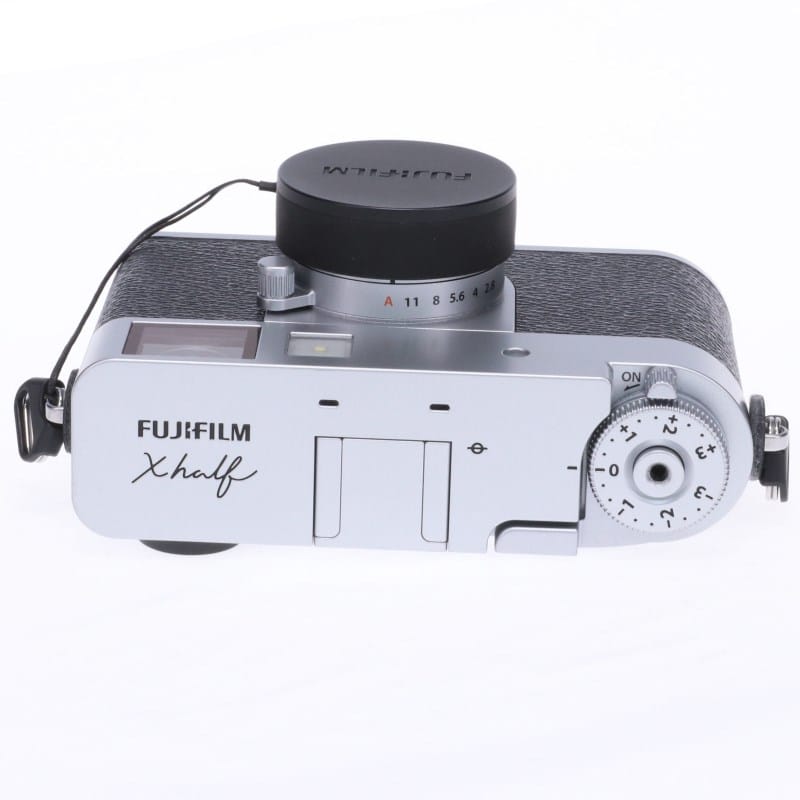 X half (FUJIFILM X-HF1) シルバー