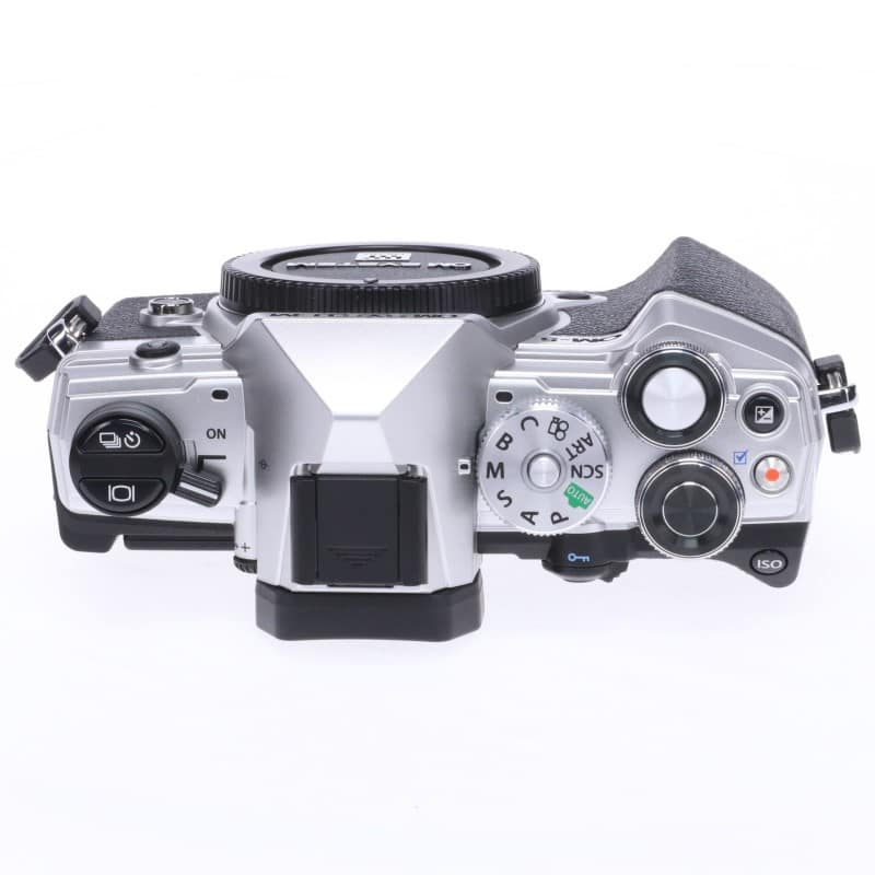 OLYMPUS／OM SYSTEM OM SYSTEM OM-5 ボディー シルバー 中古