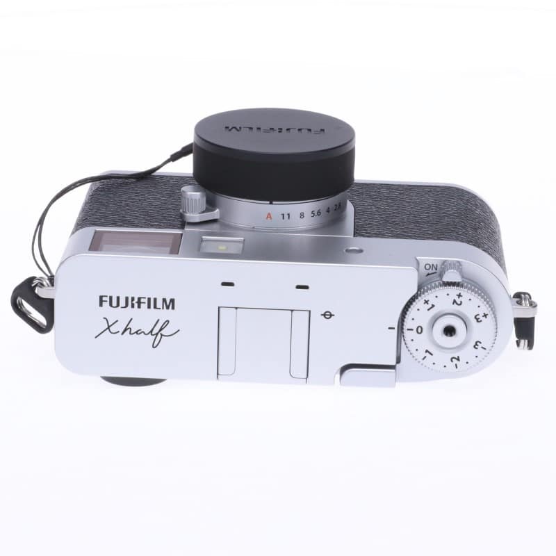 X half (FUJIFILM X-HF1) シルバー